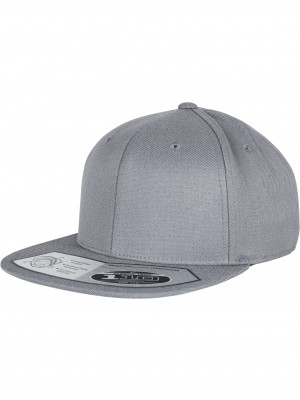 Шапка с козирка в сиво 110 Fitted Snapback 