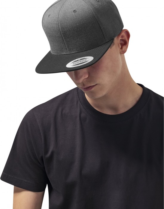 Шапка с козирка в сиво Classic Snapback 2-Tone, Аксесоари - Lit.bg