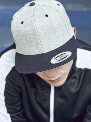 Шапка с козирка в светлосиво Classic Snapback 2-Tone 