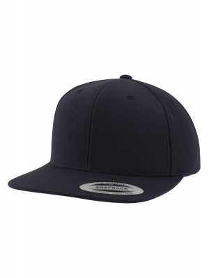 Шапка с козирка в тъмносиньо Classic Snapback 