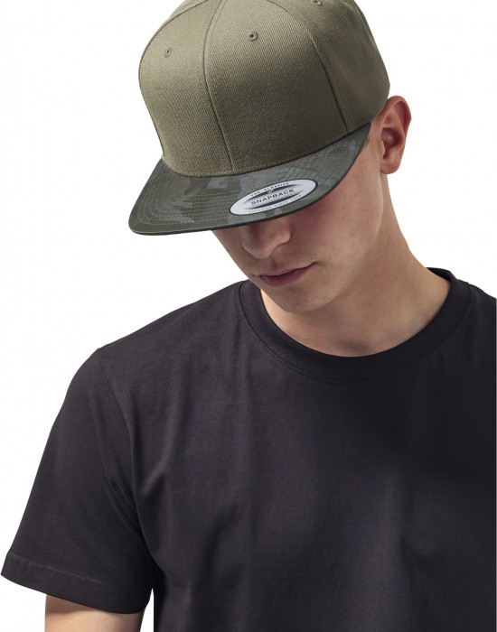 Шапка с козирка в цвят маслина Camo Visor Snapback, Аксесоари - Lit.bg